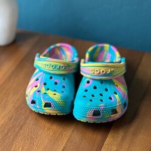 CROCS Blue and Pink Sandals Vibrant and Comfortable